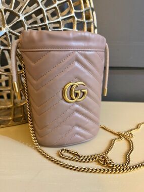 Gucci Marmont Small Drawstring Bucket Bag in Dusty Pink Pre-Loved